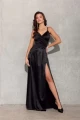 salma---satynowa-sukienka-maxi-na-ramiaczkach-w-kolorze-czarnym (2).webp